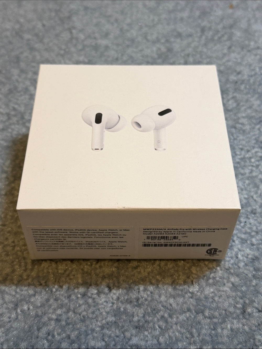 Apple AirPods Pro Noise-Cancelling Earbuds in White (For parts or repair)